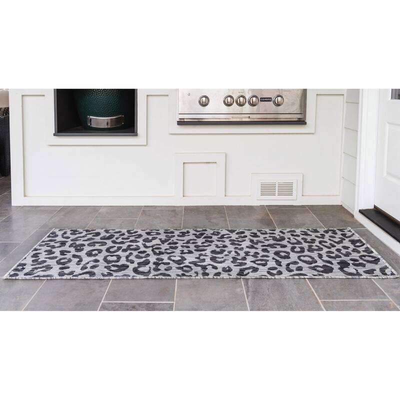 Outdoor Gallery Collection Area Rug