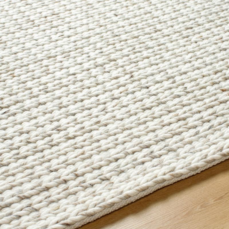 Livabliss Sundance Casual Dots Area Rug