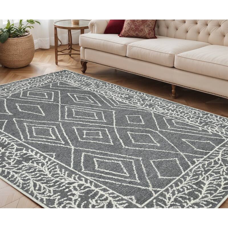 HomeRoots Geometric Lodge Rectangle Area Rug - 96.00 in. x 60.00 in.  x 0.40 in.