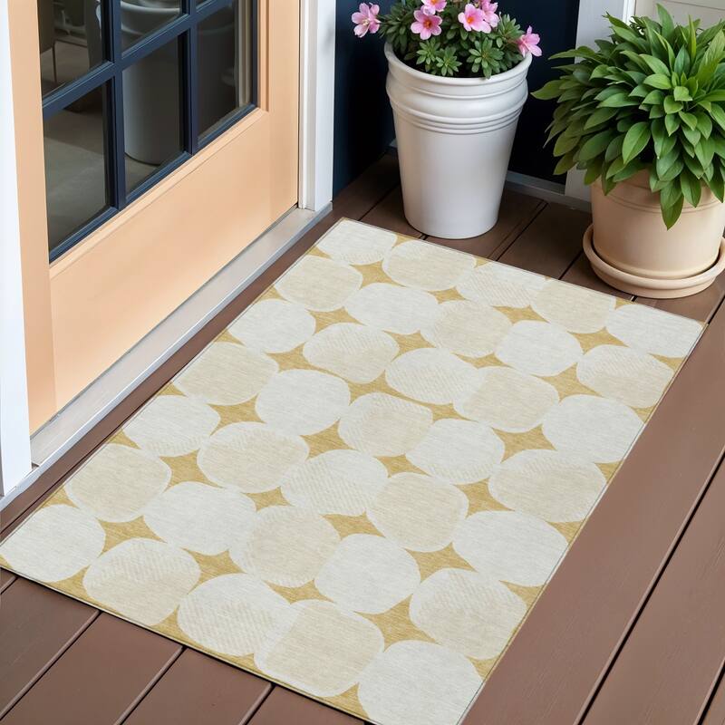 HomeRoots Abstract Transitional Rectangle Outdoor Rug - 3' x 5'