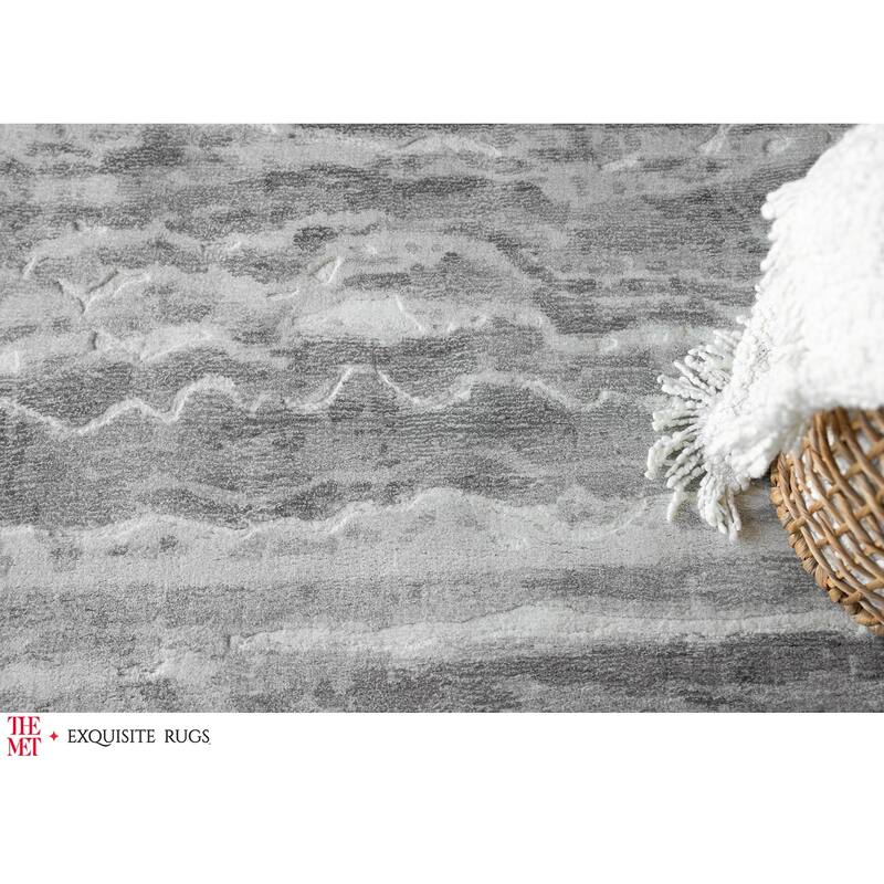 The Met X Exquisite Rugs Travertine Silver Area Rug