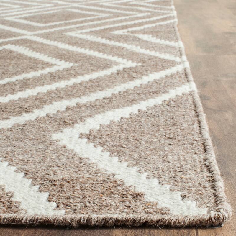 SAFAVIEH Handmade Flatweave Kilim Ana-Belen Wool Rug
