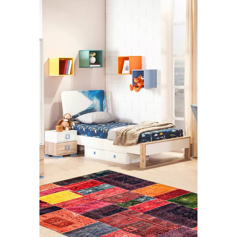 ECARPETGALLERY Hand-knotted Color Transition Patchwork Red Wool Rug - 5'5 x 8'3