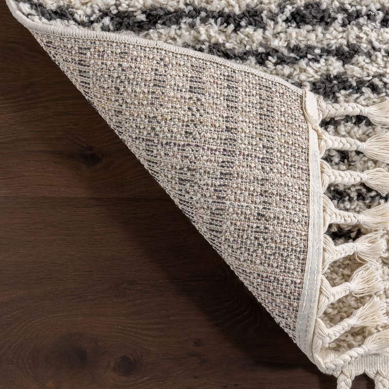Nuloom Denton Diamond Shag Tassel Area Rug