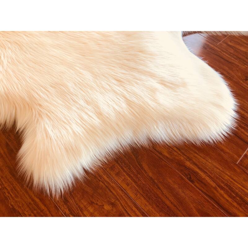Highland Select Bear Shape Natural Long Wool Sheepskin Shag Rug