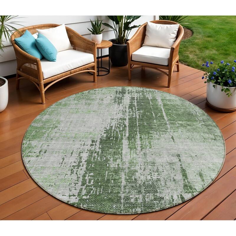HomeRoots Abstract Transitional Rectangle Outdoor Rug - 8' Round