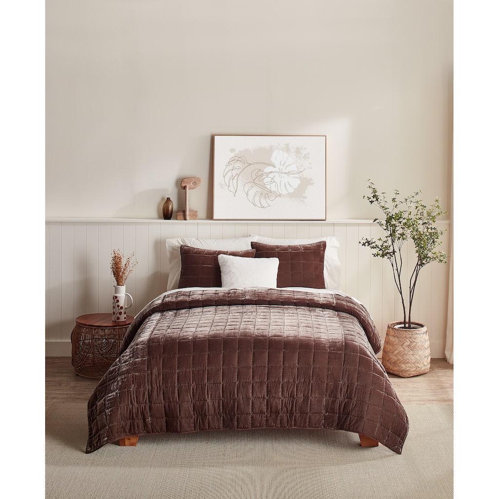 Splendid Maddie Quilt Set