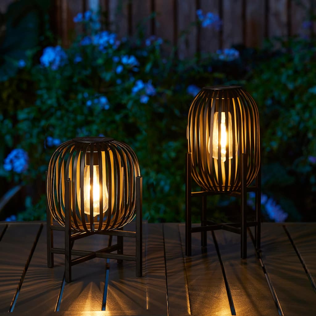 Glitzhome Outdoor Black Metal Striped Freestanding Solar Lantern Deck Lamp
