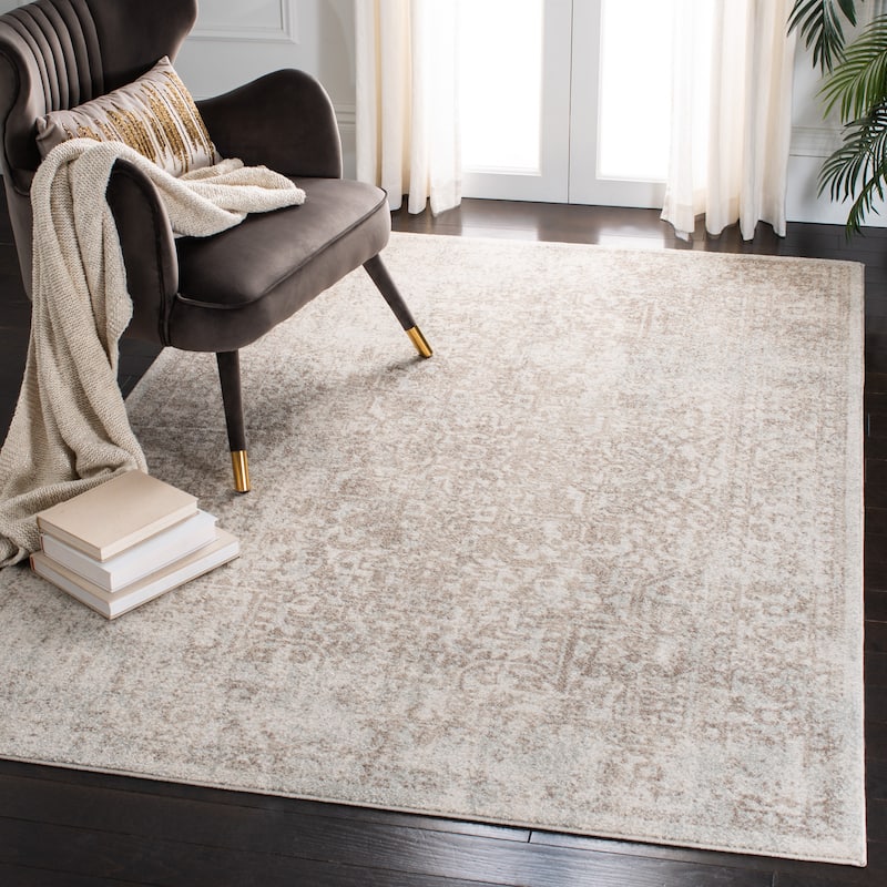SAFAVIEH Evoke Quinn Vintage Distressed Rug - 5'3" x 5'3" Square - Ivory/Taupe