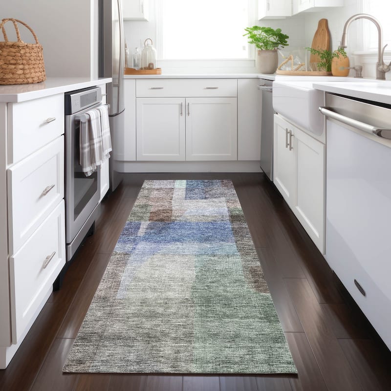Machine Washable Indoor/ Outdoor Contemporary Abstract Chantille Rug - Brown - 2'3" x 7'6"