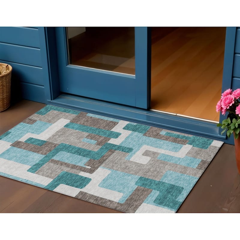 HomeRoots Abstract Transitional Rectangle Outdoor Rug - 3' x 5'