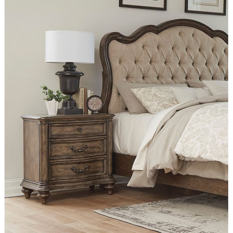 Traditional Bedroom 3pc Set Brown Oak Finish Bed and Two Nightstands