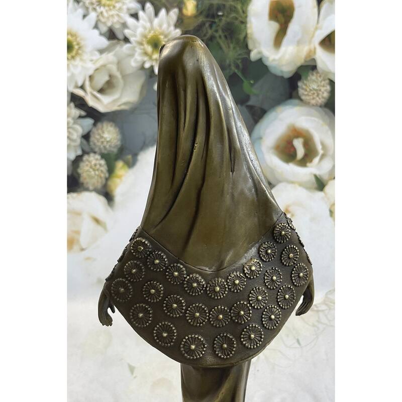 Signed Original Middle Easter Persian Princess Bronze Museum Quality Artwork Sta