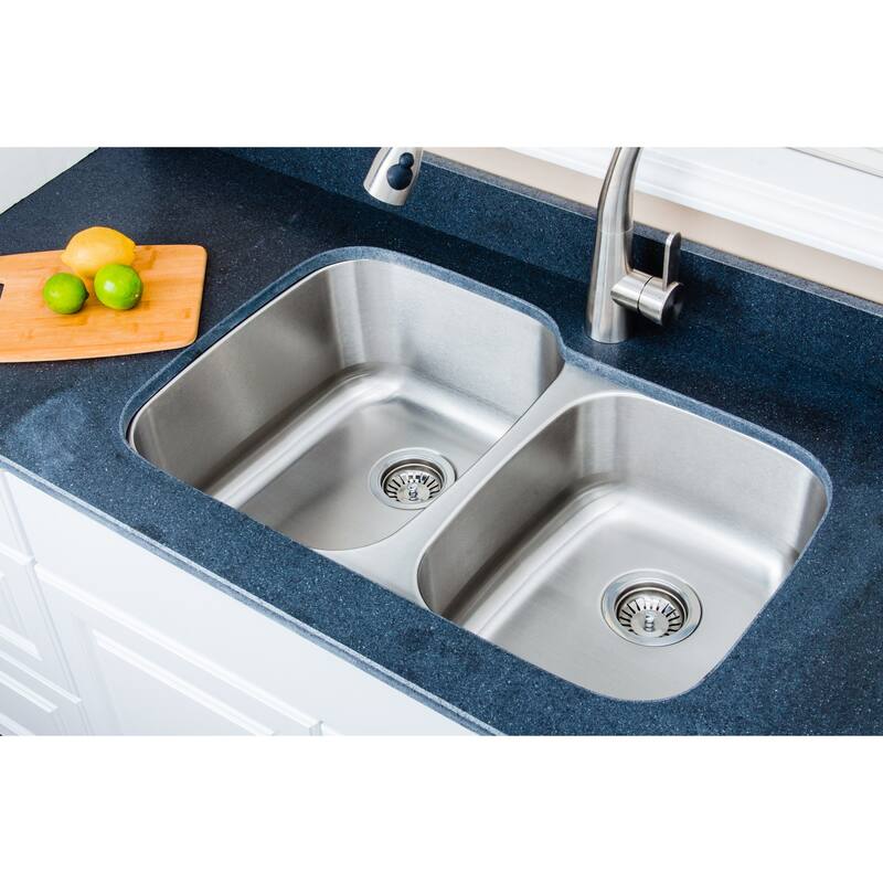 Wells Sinkware Craftsmen Series 32-inch 16-gauge Undermount 60-40 Double Bowl Stainless Steel Kitchen Sink - Sink Only