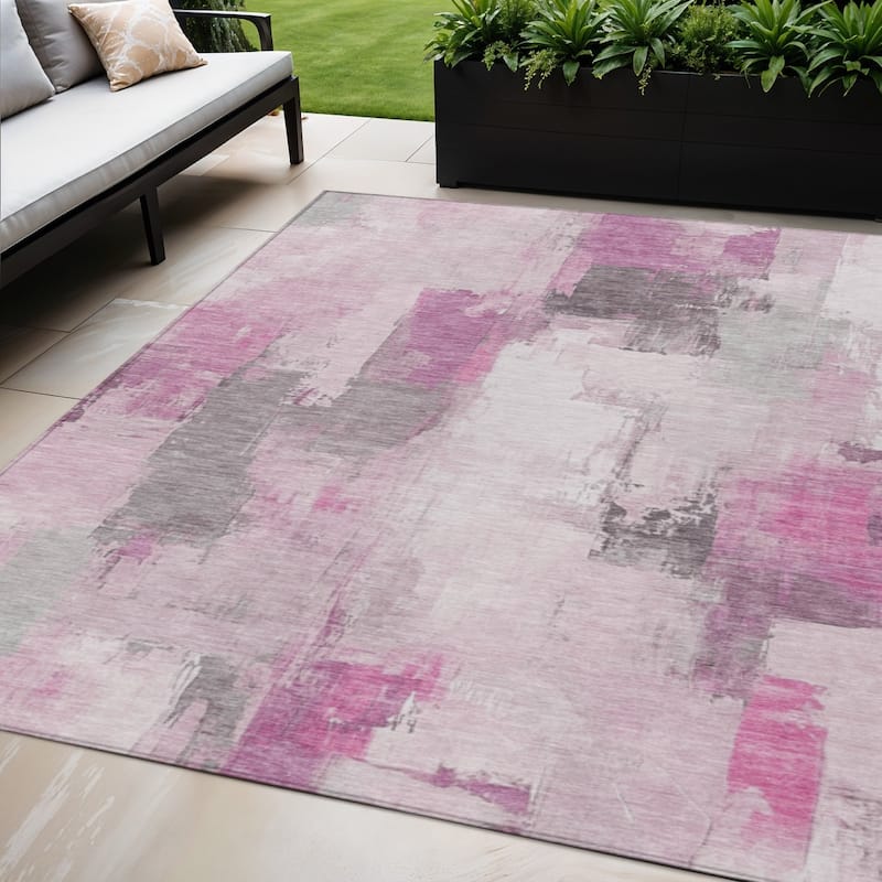 HomeRoots Abstract Transitional Rectangle Outdoor Rug - 5' X 8'