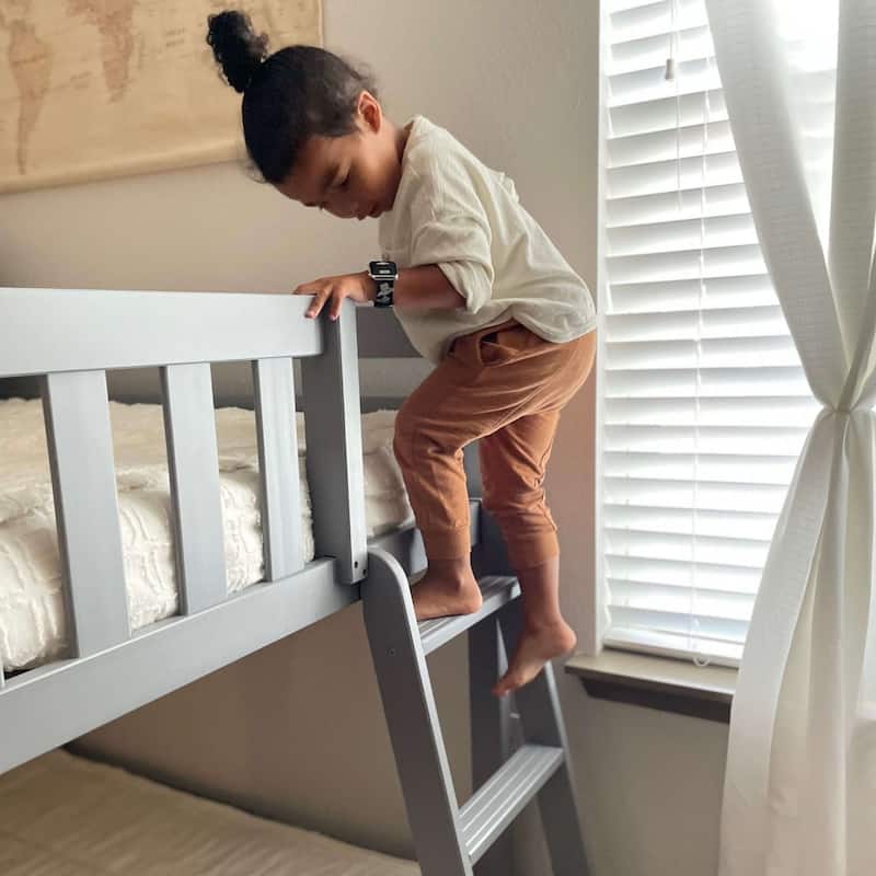 Max and Lily Twin over Twin Low Bunk Bed