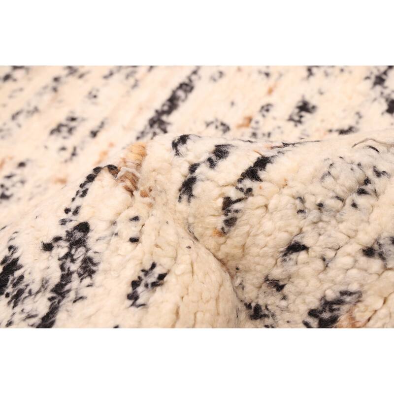 ECARPETGALLERY Hand-knotted Tangier Cream Wool Rug - 5'1 x 7'10