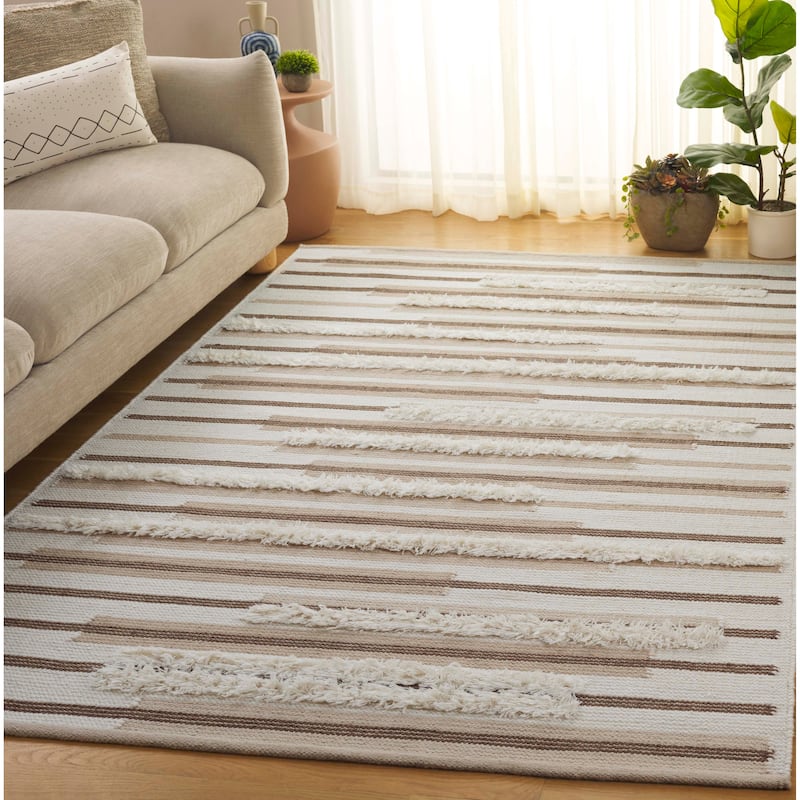 SAFAVIEH Handmade Kenya Herta Striped Wool Rug