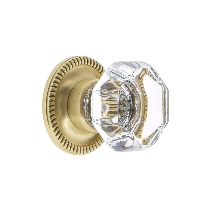 Grandeur CHAM-CRYS-KNOB-NEWP Chambord 1-3/8"Faceted Glam Crystal - Satin Brass
