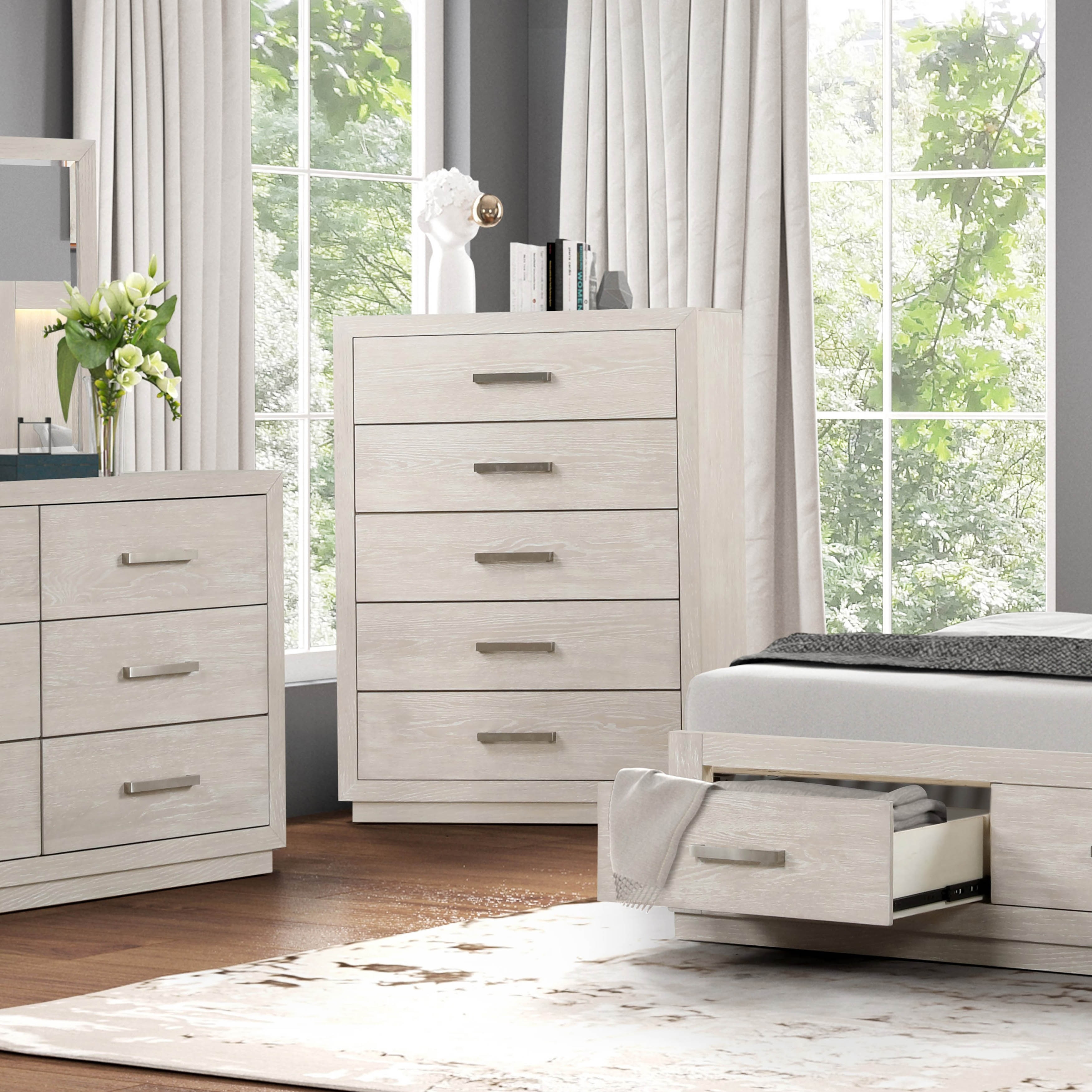 Furniture of America Argentil Light Grey Solid Wood 5-Drawer Chest
