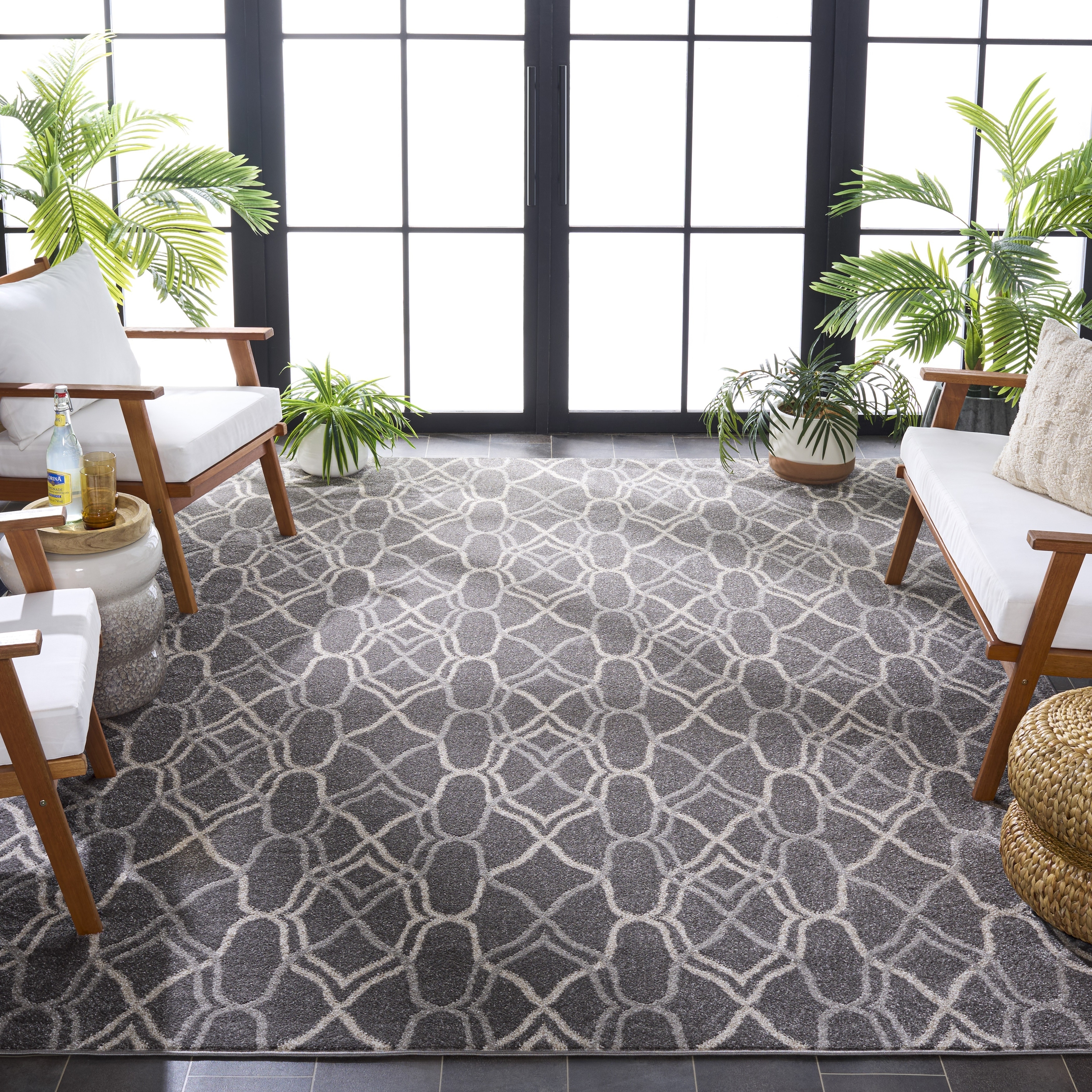 SAFAVIEH Amherst Dursiye Modern Rug