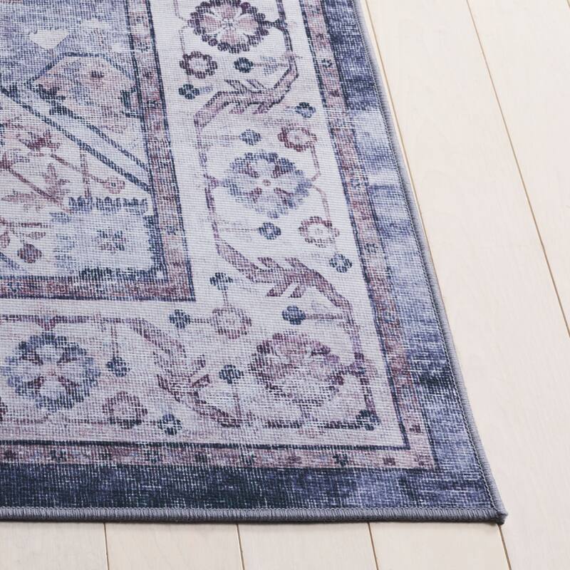 SAFAVIEH Tucson Vineeta Machine Washable & Slip Resistant Rug