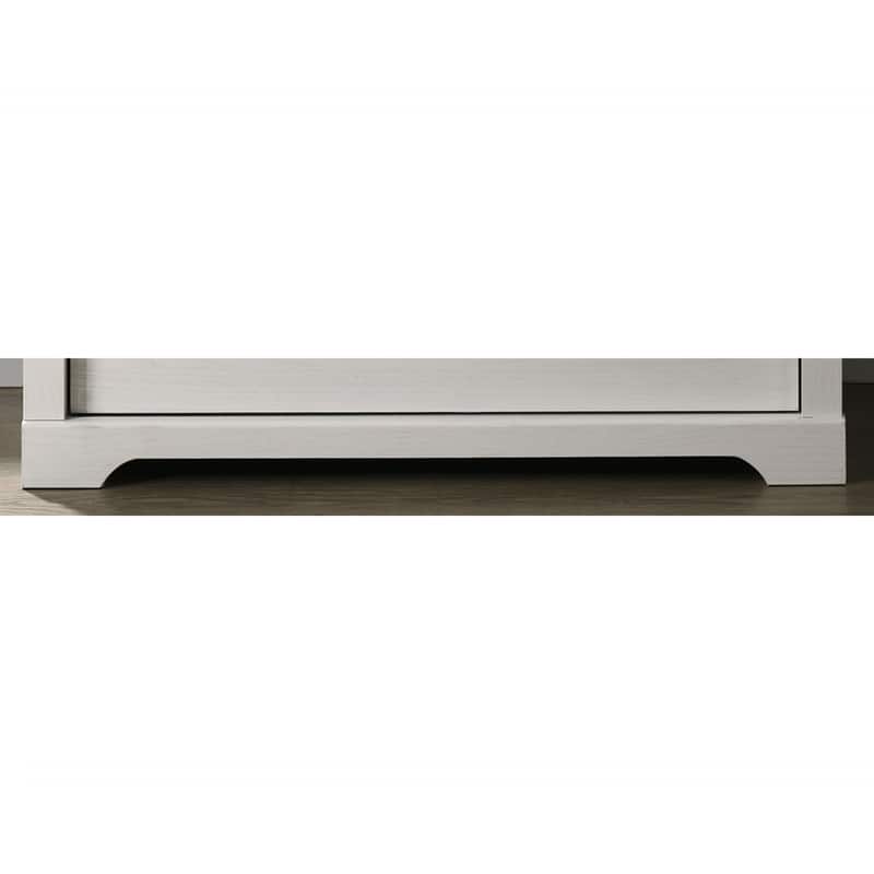 Elara 32"W 4-Drawer Chest with Black Handles