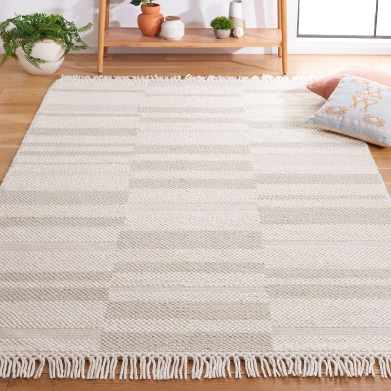SAFAVIEH Handmade Natura Manaila Wool Rug - 5' x 8' - Ivory/Silver