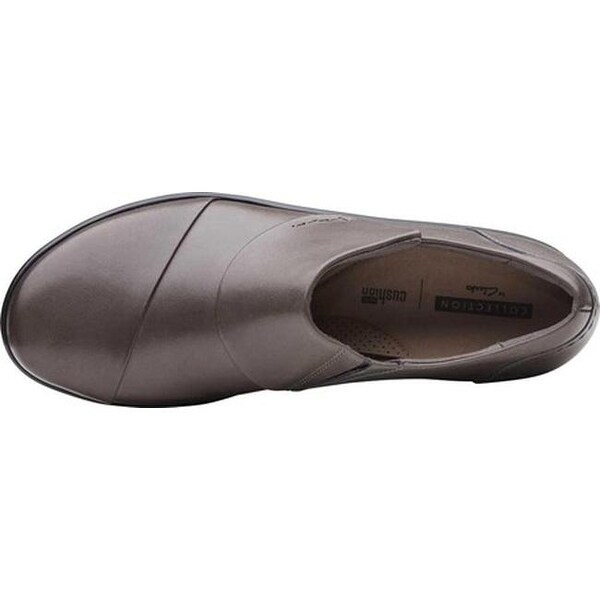 Clarks shop hope race