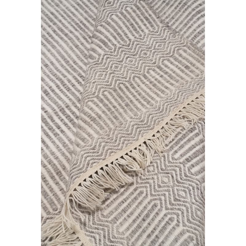 Hand Woven Oriental 100% Wool Carpet Traditional Geometric Multi-Colored Durrie-Kilim Area Rug - 8' 3'' X 5' 1''