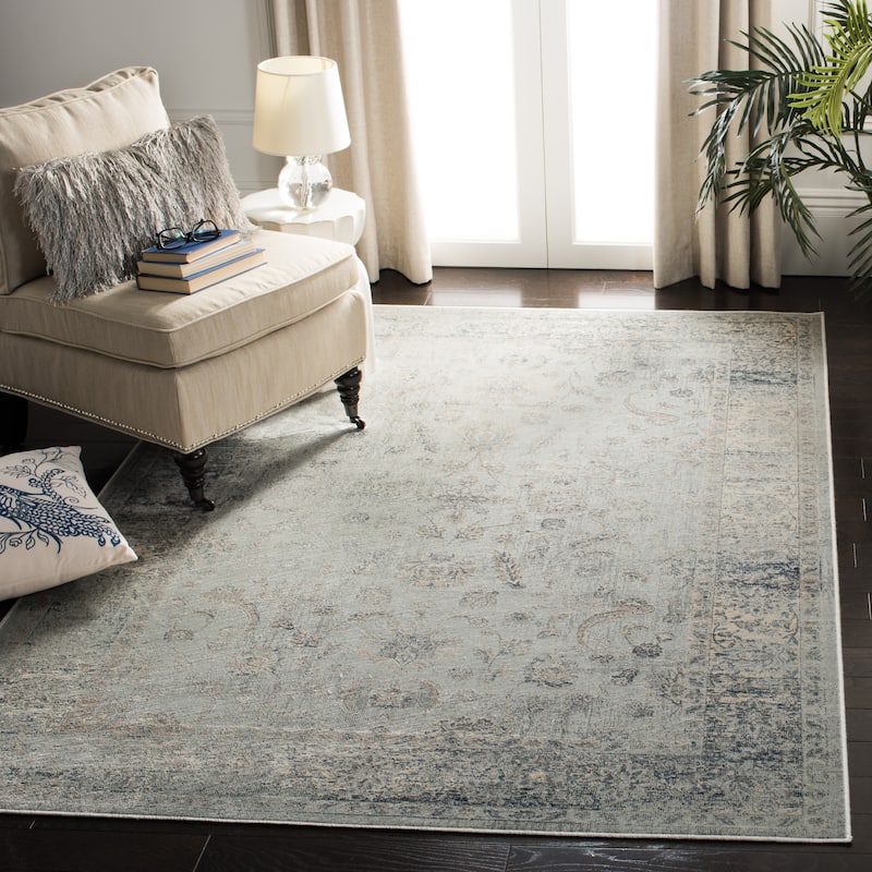 SAFAVIEH Vintage Elise Oriental Distressed Viscose Rug - 4' x 5'7" - Light Blue