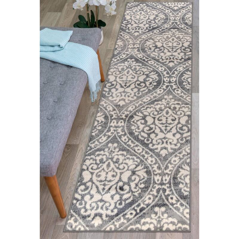 Porch & Den Pascuzzi Distressed Floral Damask Area Rug