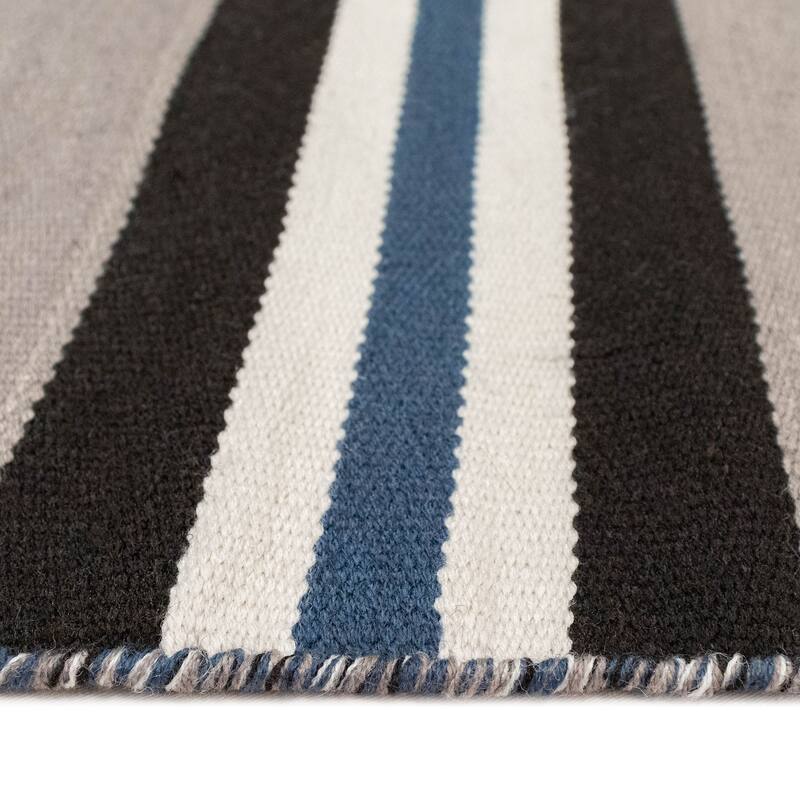 Liora Manne Sorrento Cabana Stripe Indoor/Outdoor Rug