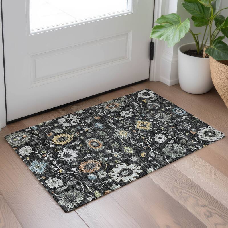Machine Washable Indoor/ Outdoor Traditional Marci Chantille Rug