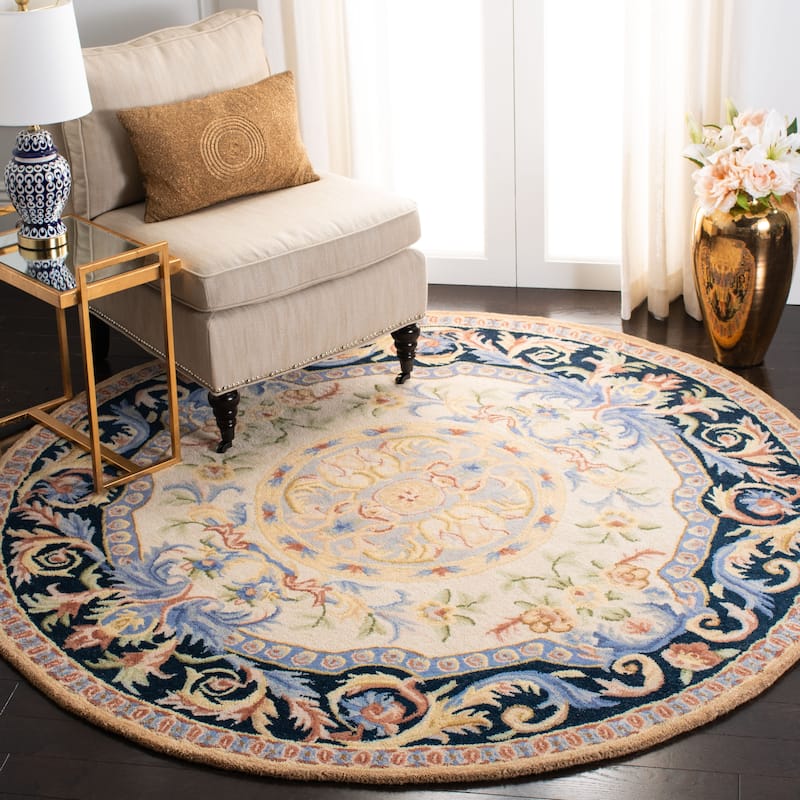 SAFAVIEH Handmade Savonnerie Miracle Traditional Oriental Wool Rug - 6' Round - Ivory/Navy