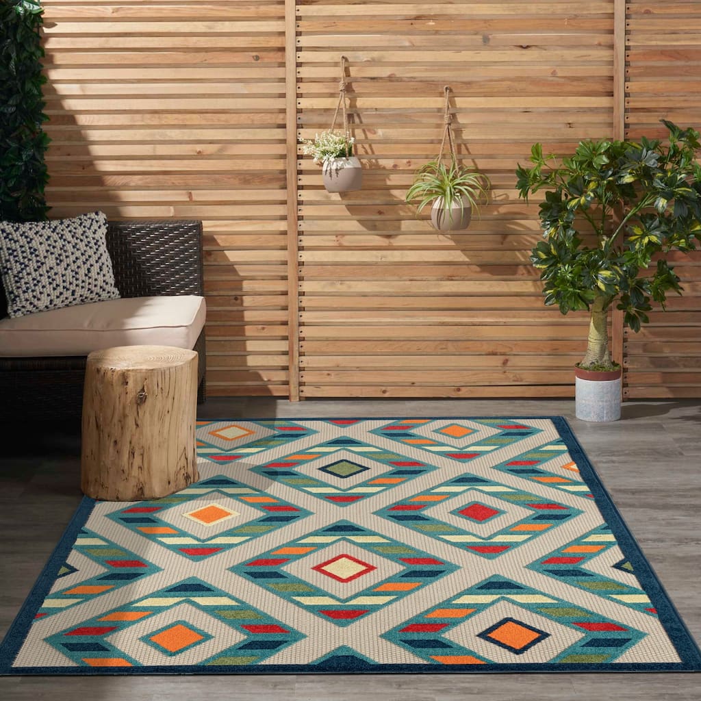 Sevita Striped Diamond Textured Indoor/Outdoor Area Rug
