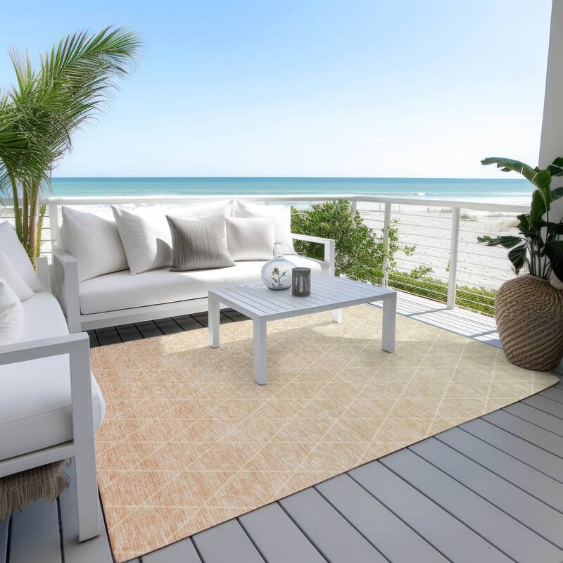 Machine Washable Indoor/ Outdoor Ombre Trellis Chantille Rug
