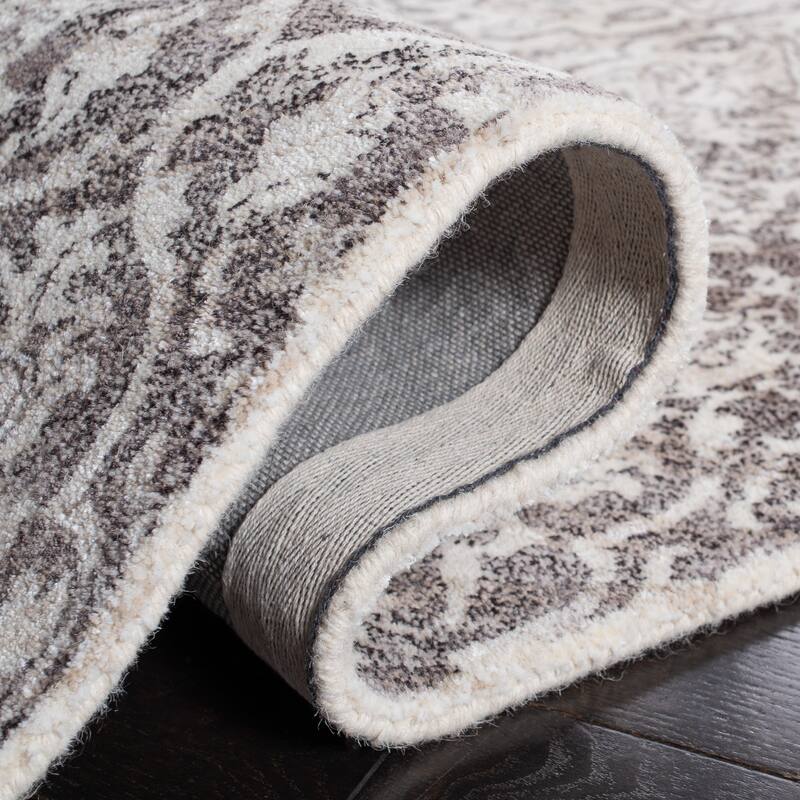SAFAVIEH Handmade Restoration Vintage Xena Wool Rug