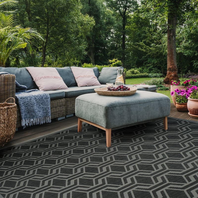 SAFAVIEH Courtyard Annunzia Indoor/ Outdoor Waterproof Patio Backyard Rug