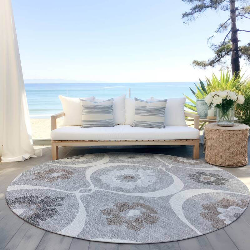 Machine Washable Indoor/ Outdoor Chantille Floral Geo Rug - Gray - 8' x 8'