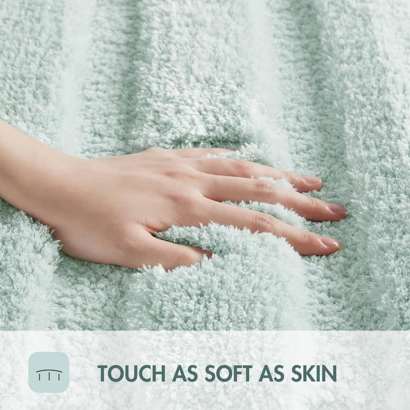 Madison Park Tufted Pearl Channel Solid Bath Rug