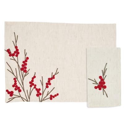 Berry Design Embroidered Placemats & Napkins 8 pcs Set (4 Placemats, 4 Napkins)