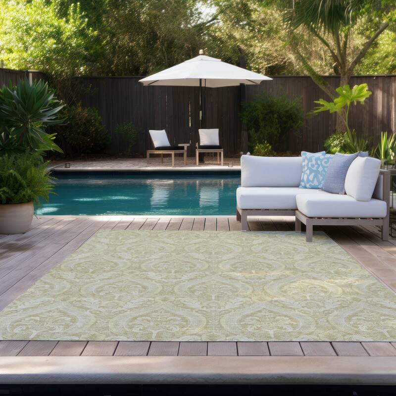Machine Washable Indoor/ Outdoor Damask Chantille Rug