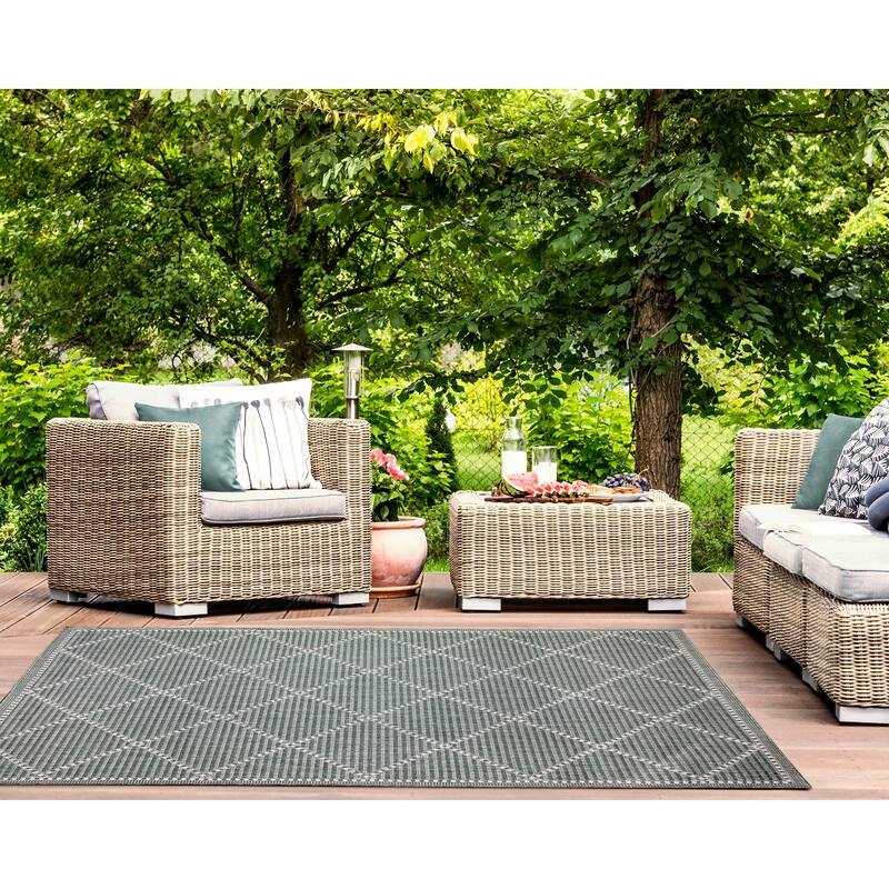 Liora Manne Malibu Checker Diamond Indoor/Outdoor Rug