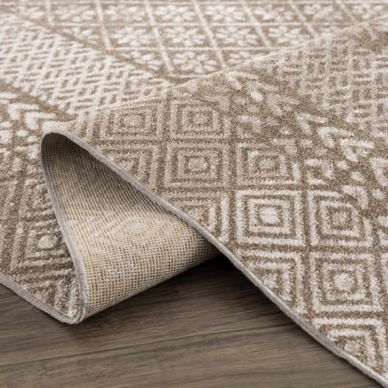 Hauteloom Caditaan Living Room, Bedroom Machine Washable Area Rug - Dark Red, Peach, Cream - 5'3" x 7' - 5'3" x 7'