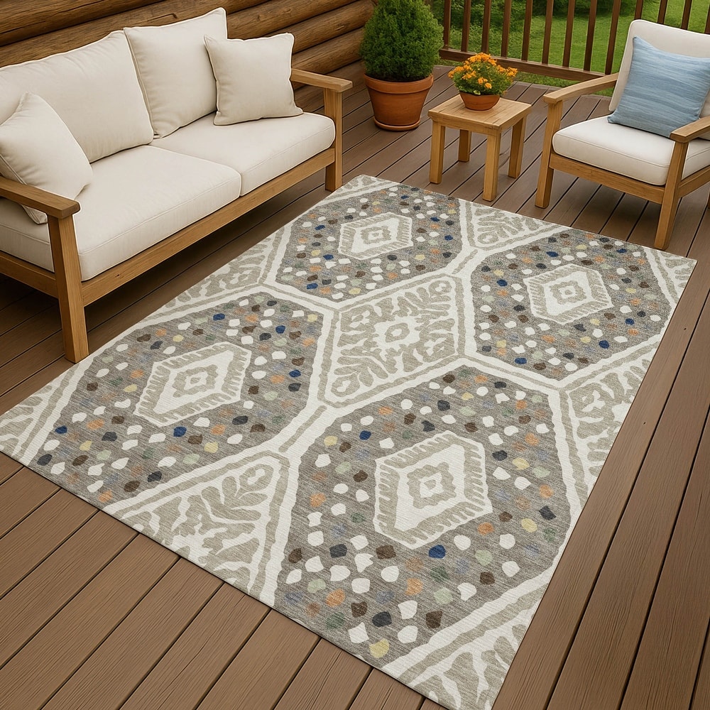 Machine Washable Indoor/ Outdoor Global Nipsey Chantille Rug