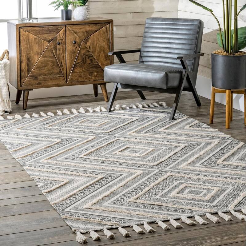 Nuloom Geometric Nichola Greek Eye Trellis Area Rug - 5' x 8' - Grey - Rectangle