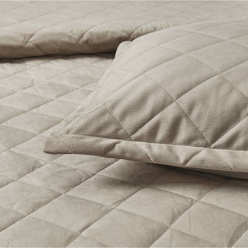 Serenta Velvet Quilts 5 Piece Ultra Soft Floor Touching Bedspread Set
