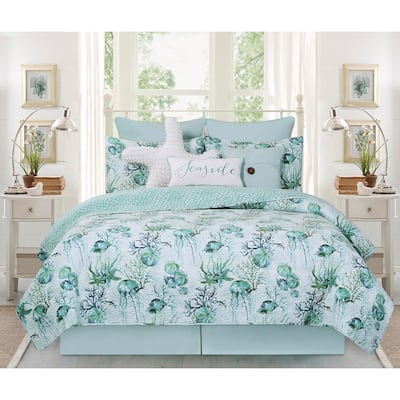 Shorecrest 3-Piece Full/Queen Quilt Set with 2 Standard Shams Seafoam Coastal Nautical Ocean Jellyfish Coral Sand Dollar Pattern