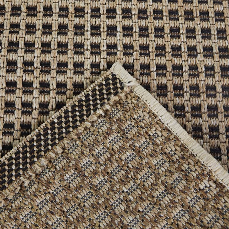 Leocadia Solid Flatweave Indoor/Outdoor Area Rug